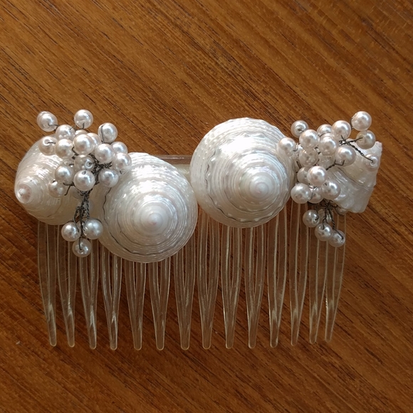 Pearls and shells hair decoration piece - Picture 6 of 8